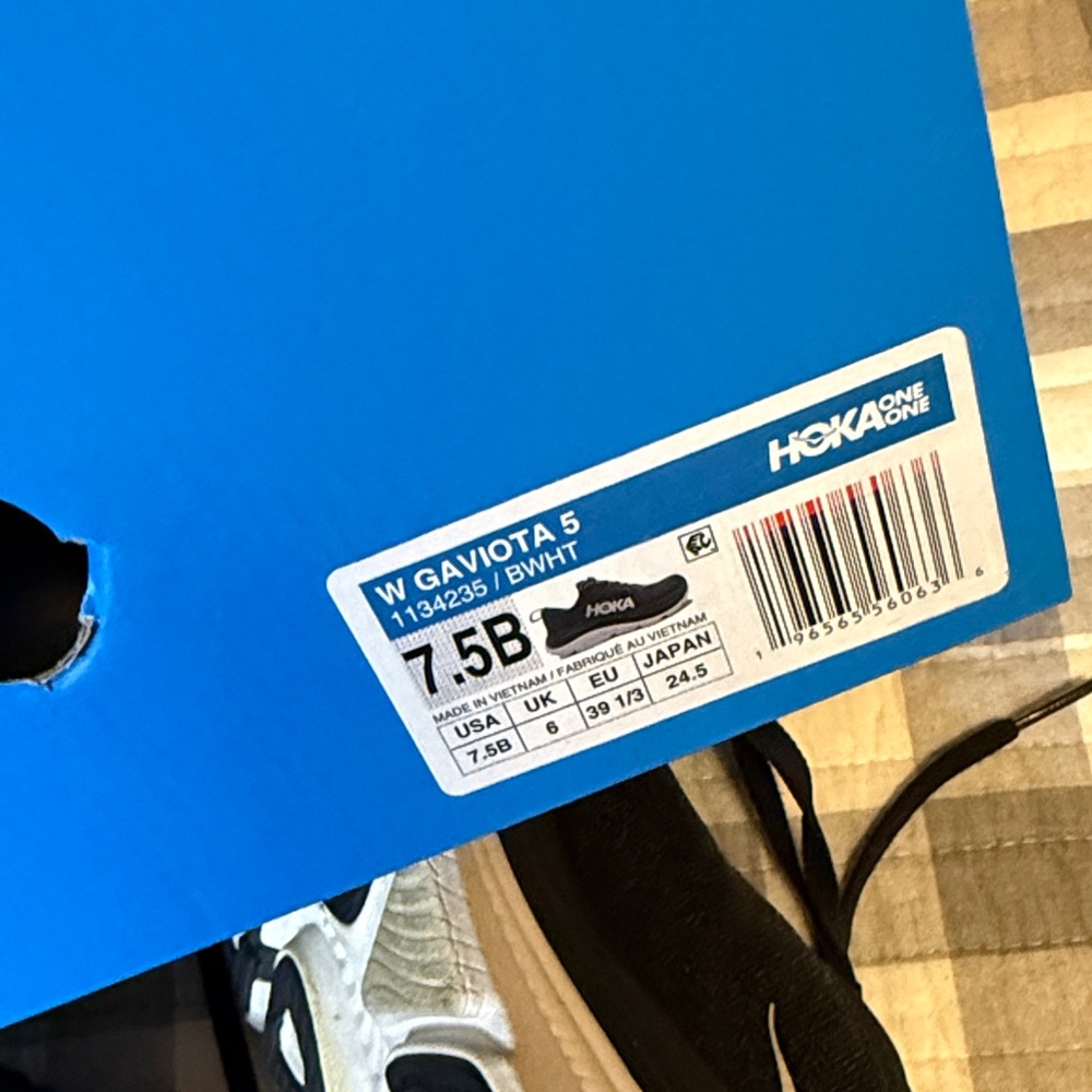 Hoka Black and White Women’s Running Shoes - Picture 5 of 7